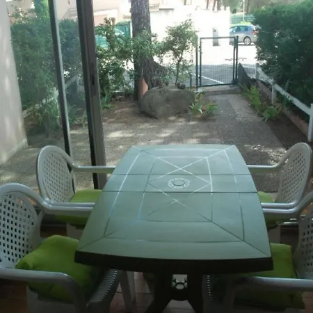 Tatil Evi Joli T2 Rez-de-jardin Avec Piscine Et Parking - Fr-1-607-110 *