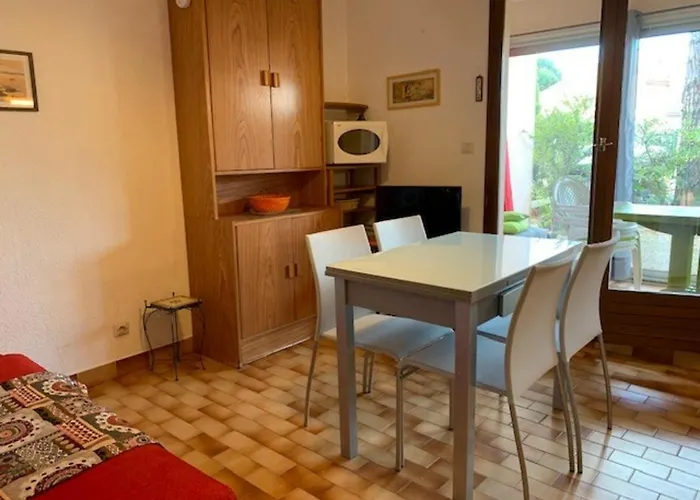 Casa vacanze Joli T2 Rez-de-jardin Avec Piscine Et Parking - Fr-1-607-110